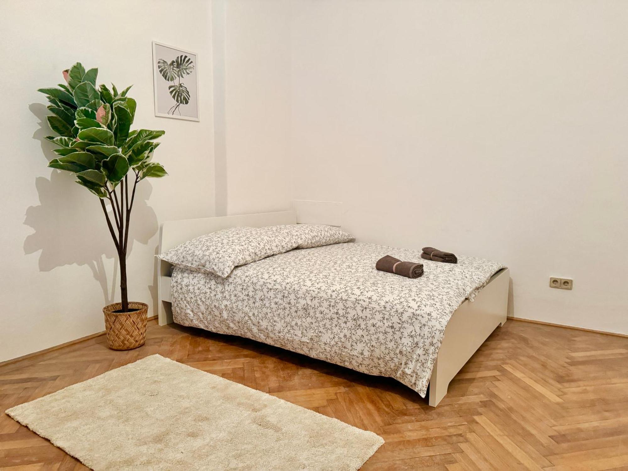 וינה Spacious Apartment - 15 Min To Center מראה חיצוני תמונה