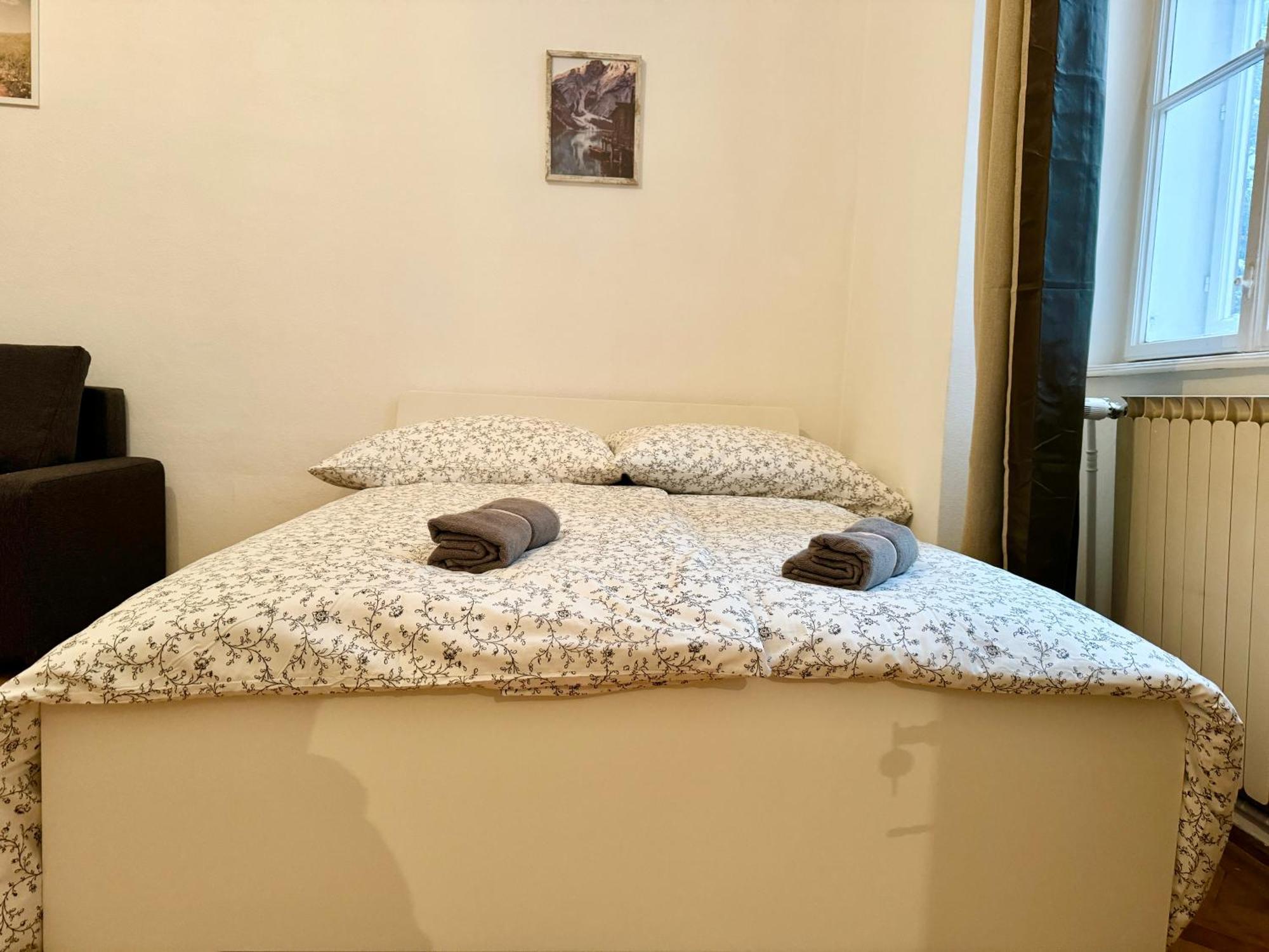 וינה Spacious Apartment - 15 Min To Center מראה חיצוני תמונה